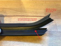 
              928 537 32 AM - Lower Outer Window Seal Pair - Aftermarket
            