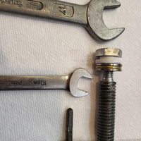 Front Seat Bushing Repair Kit - Bushes, Clips & Bearing Set - Porsche 928 - 85 to 86 only