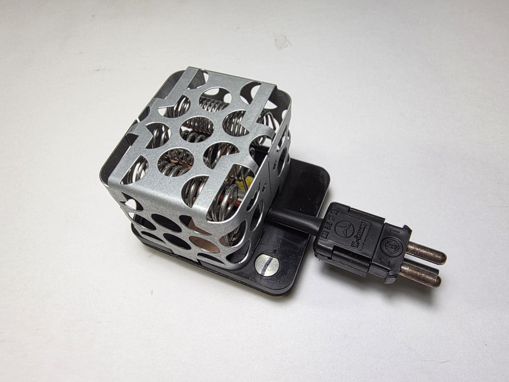 928 616 101 02 - A/C Blower Resistor Pack - 94 to 95