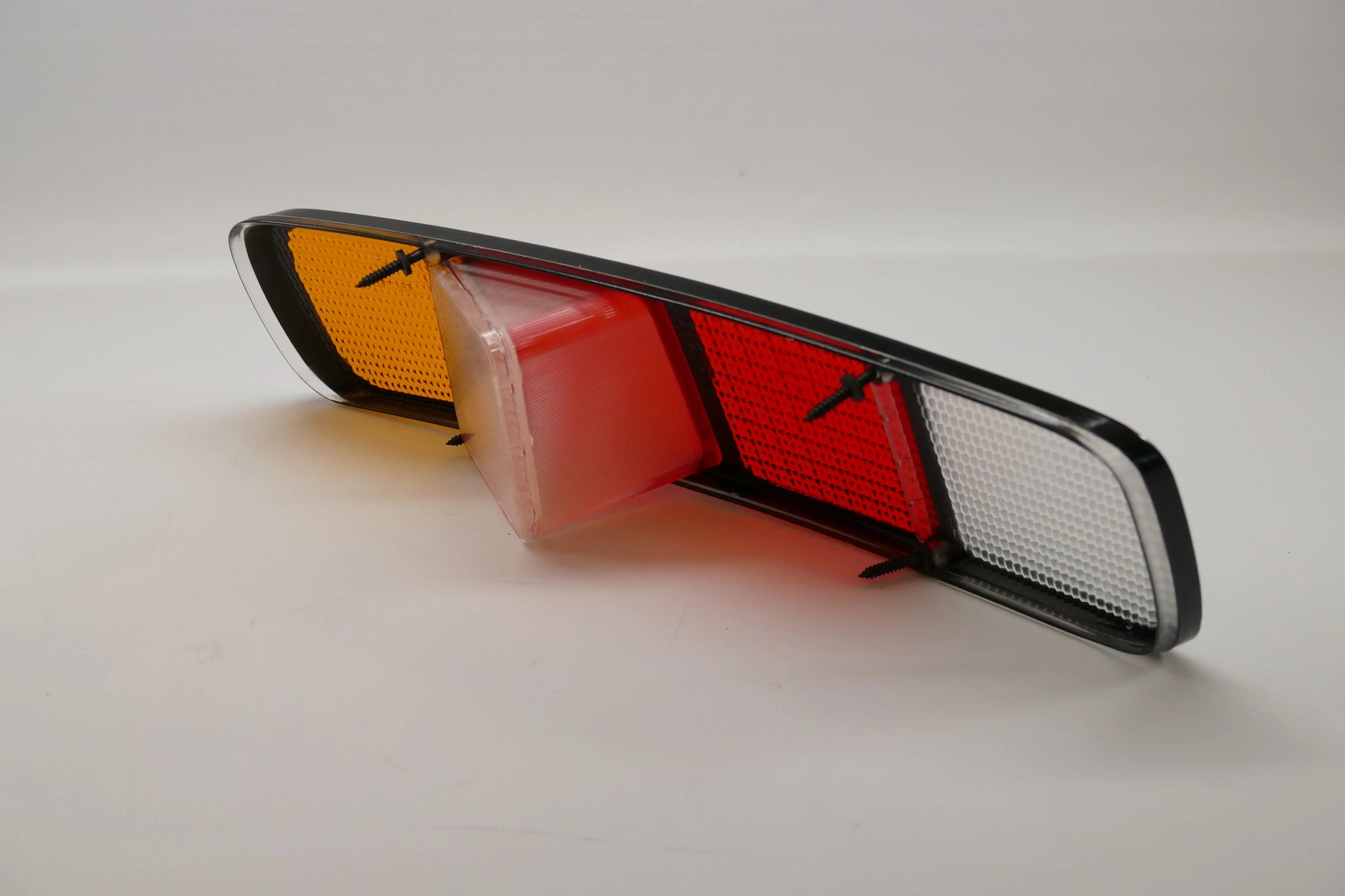928 631 934 05 - Rear Tail Light Lens Right 77 to 86 - ROW