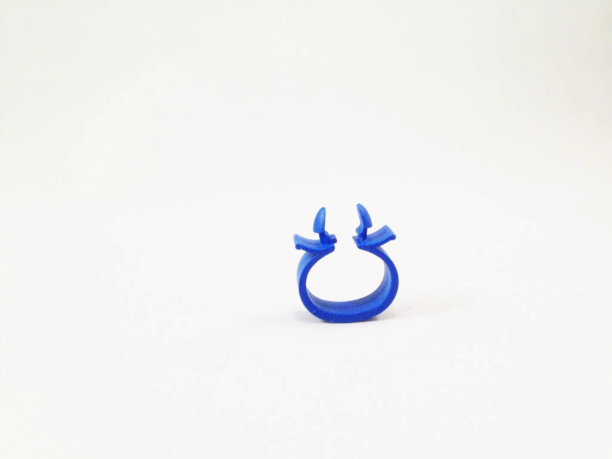 113 142 261 A - 16mm Blue Harness Clip| 928sRus, Inc.