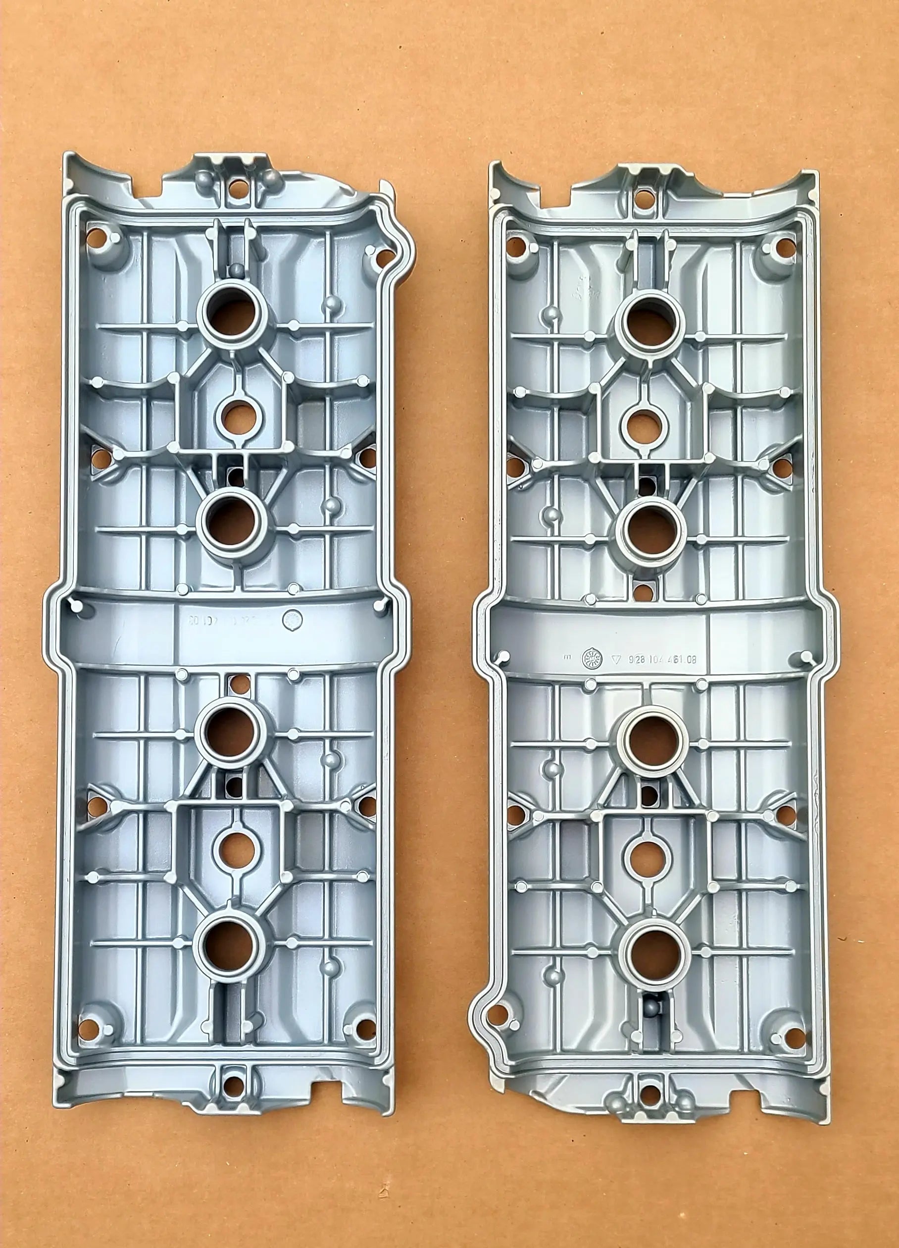 928 104 461 08 - Cam Covers Pair Re-Finish - 87 to 95 - S4 GT GTS